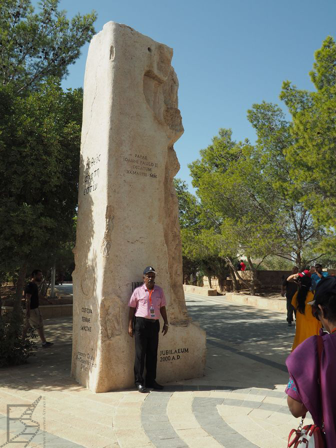 Góra Nebo - monument upamiętniający wizytę Jana Pawła II