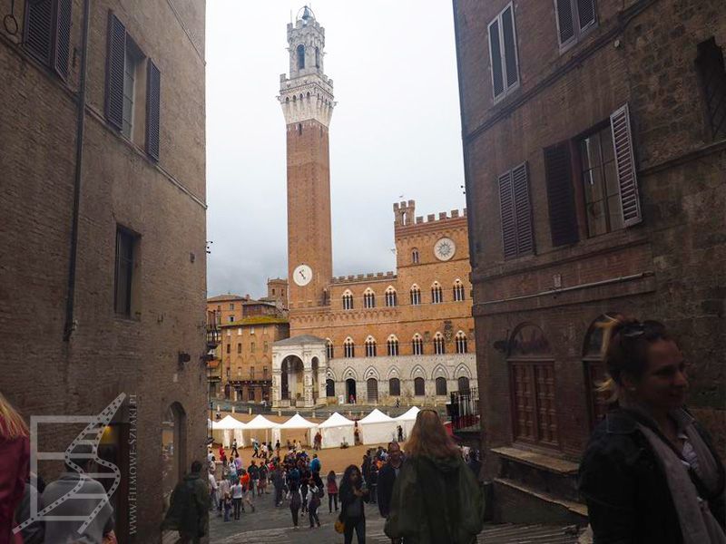 Widok na Piazza del Campo