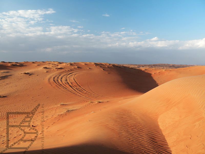 Wahiba Sands, złocista pustynia Omanu