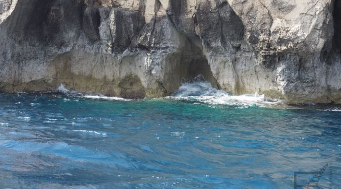Błękitna Grota, piękna skalna jaskinia morska na Malcie