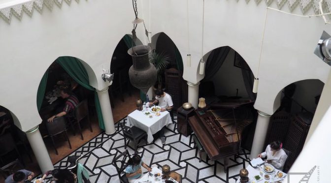 Casablanca, słynna restauracja, meczet i ramadan