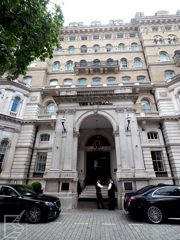 Hotel Langham w Londynie udaje w Bondzie Petersburg
