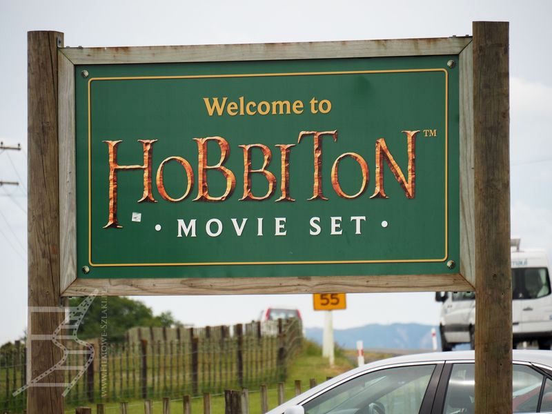 Znak powitalny planu filmowego Hobbiton