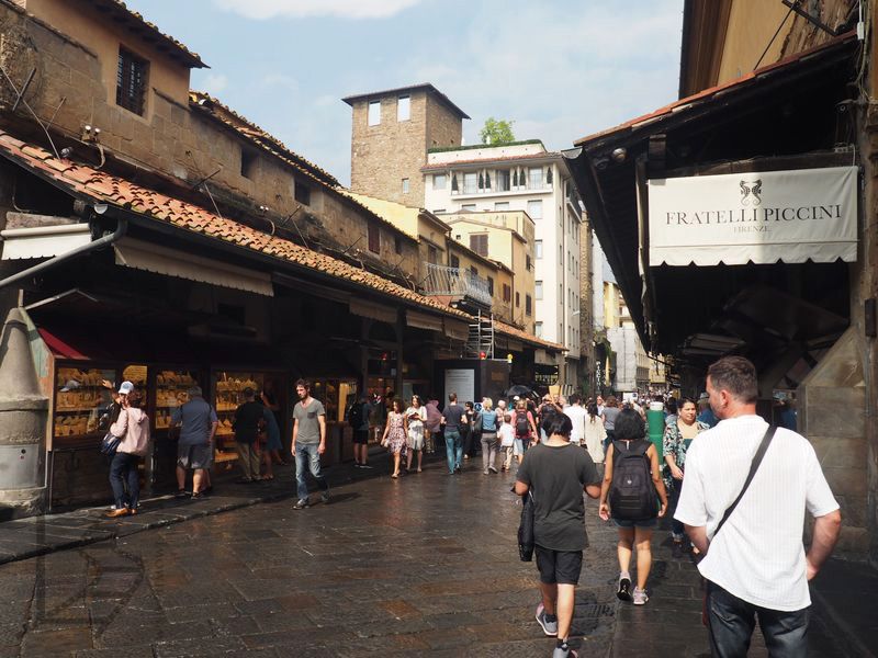 Przejście przez Ponte Vecchio (Florencja)