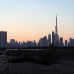 Panorama Dubaju wieczorem