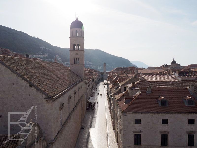 Dubrownik: Widok na Stradun z murów