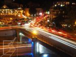 Most Metechi w Tbilisi nocą