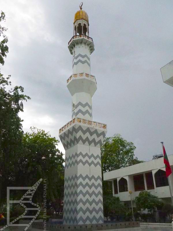 Minaret przy meczecie