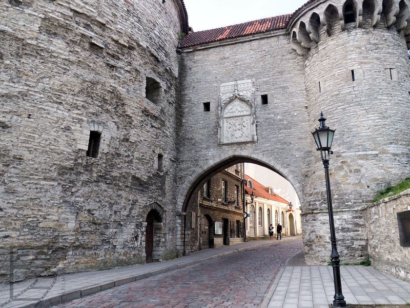 Tallinn, brama miejska przy Grubej Małgorzacie