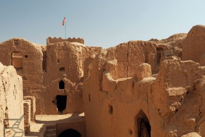 Zamek w Saryazd