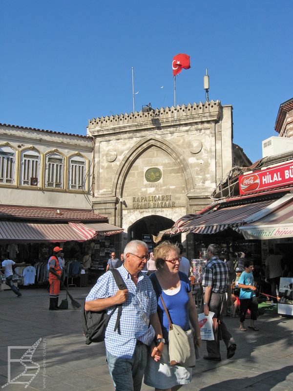 Brama Wielkiego Bazaru w Stambule