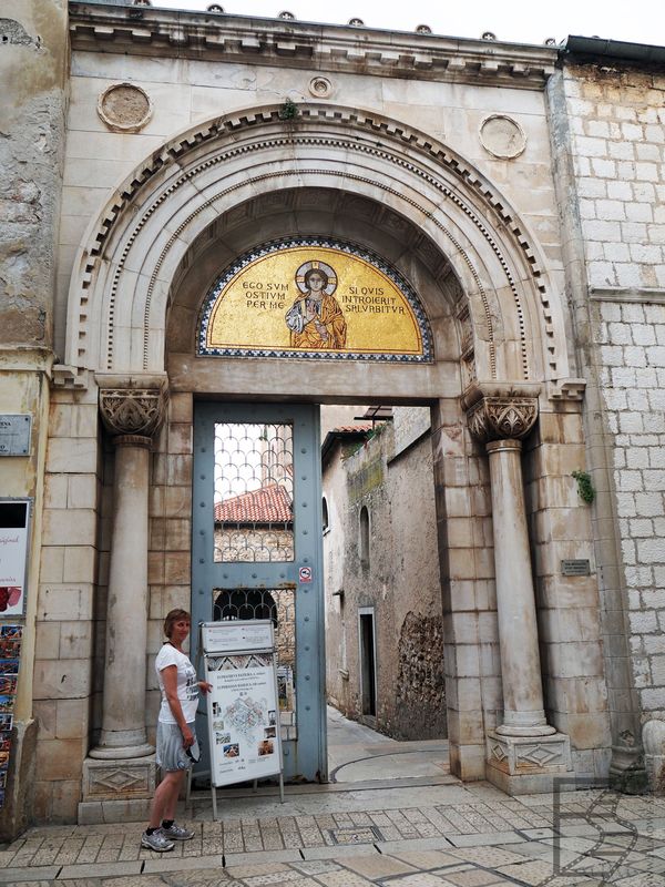 Wejście do Bazyliki Eufrazjusza w Poreč