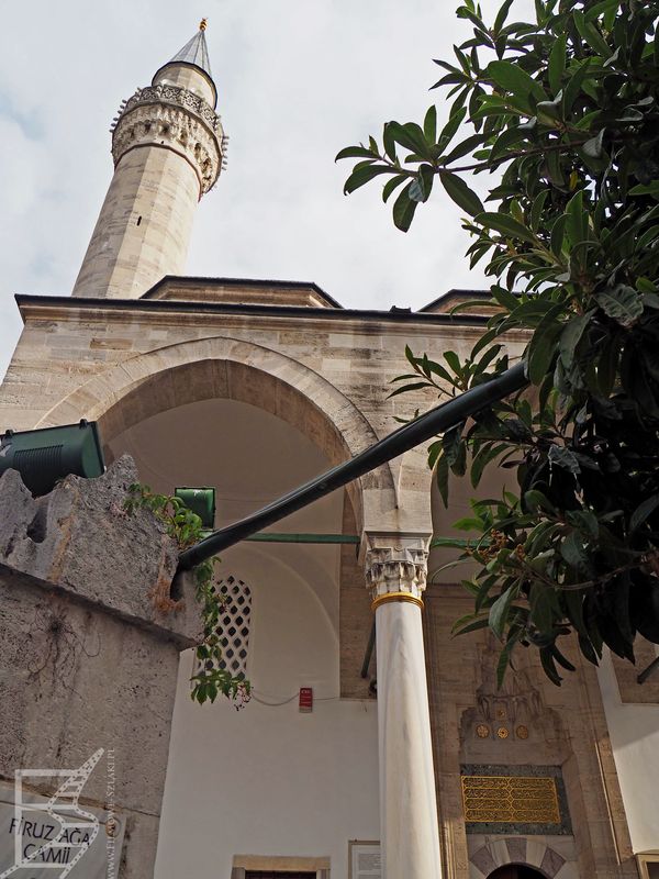 Meczet  Firuz Agha
