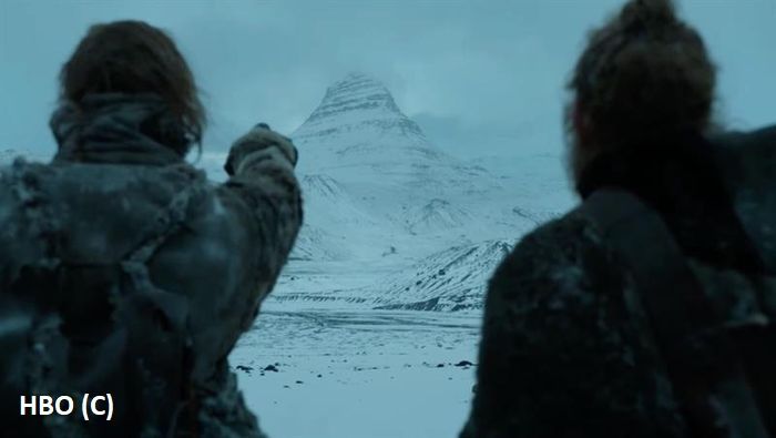 „Gra o tron”, Ogar wskazuje szczyt, który widział w wizji (gra go Kirkjufell na Islandii)