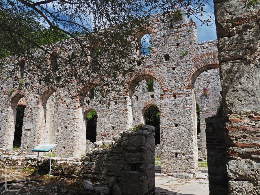 Ruiny bazyliki