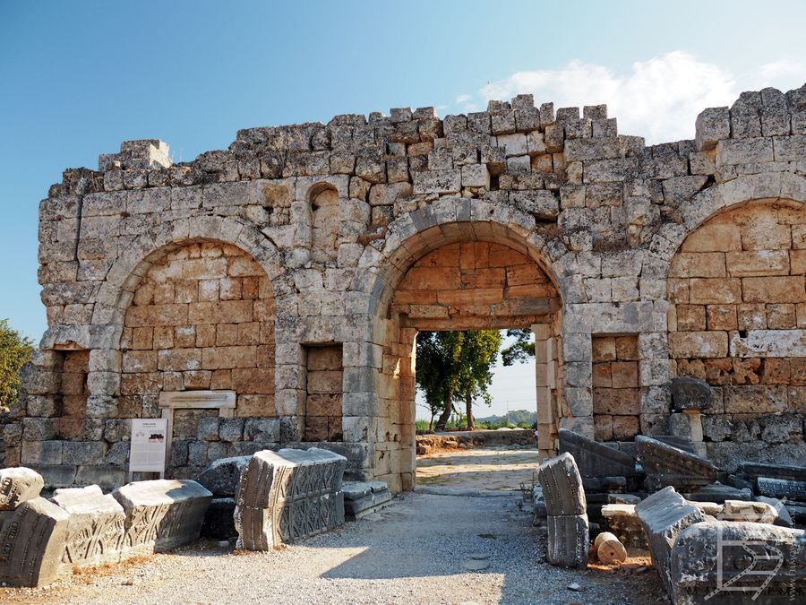 Pozostałości bazyliki bizantyjskiej
