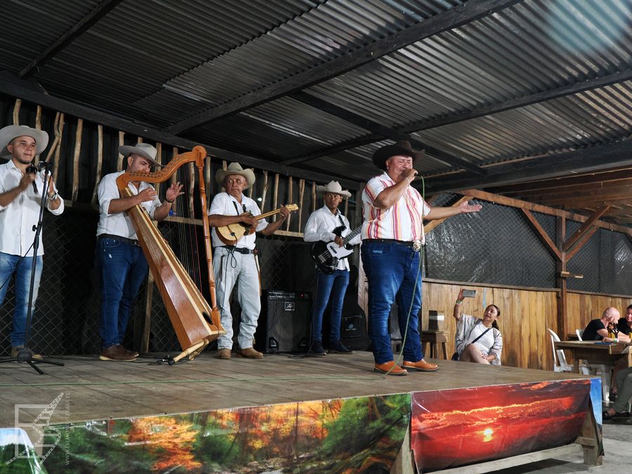 Parranda Llanera, czyli pokaz lokalnych tańców i śpiewów w La Macarena