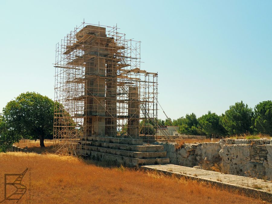 Świątynia Apolla, Akropol