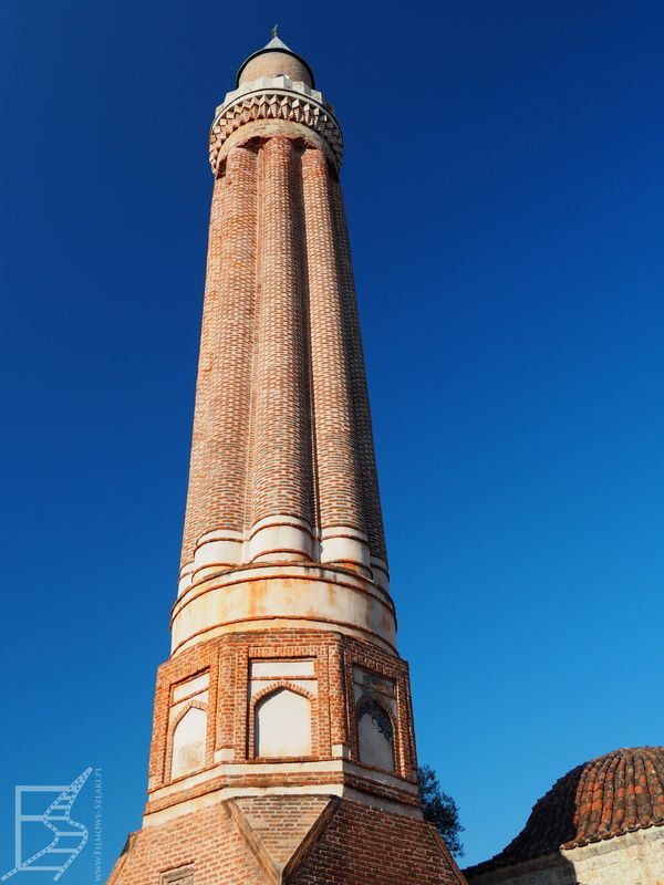 Żłobiony minaret, jeden z symboli miasta Antalya