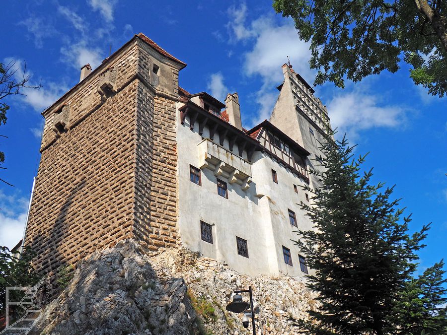 Zamek Bran, legendarny zamek hrabiego Draculi