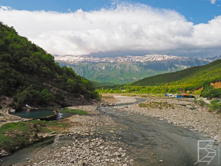 Gorące źródła Llixhat e Bënjës w Albanii