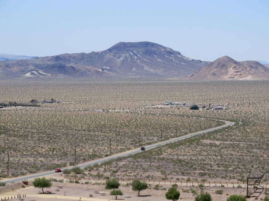 Pustynię Mojave (Mohave) przecina między innymi słynna droga 66