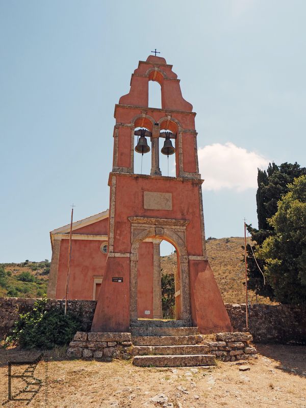 Stara Perithia: Ruiny kościoła