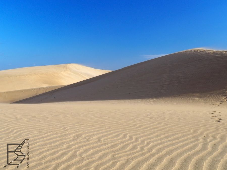 Maspalomas czasem przypomina typową pustynię piaszczystą jak Liwa