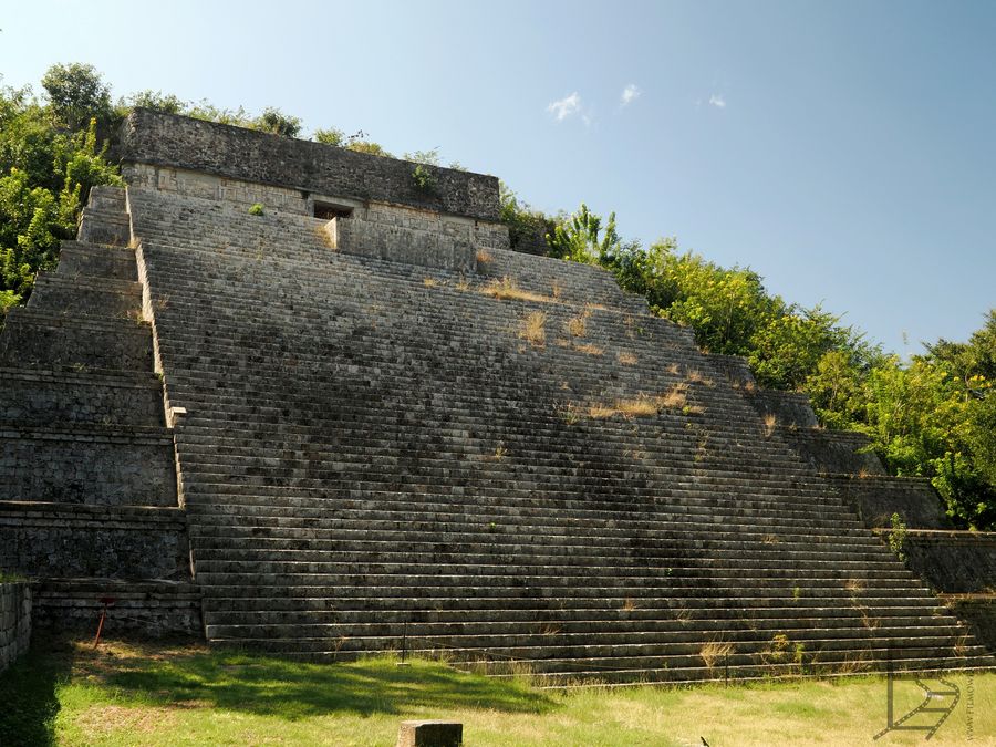 Wielka Piramida w Uxmal