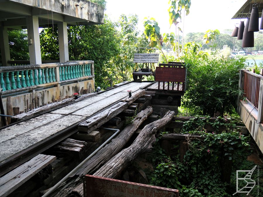 W JEATH War Museum znajduje się fragment oryginalnego mostu na rzece Kwai