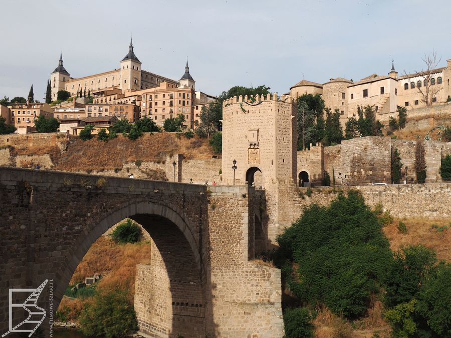 Most Alcantra i widok na miasto