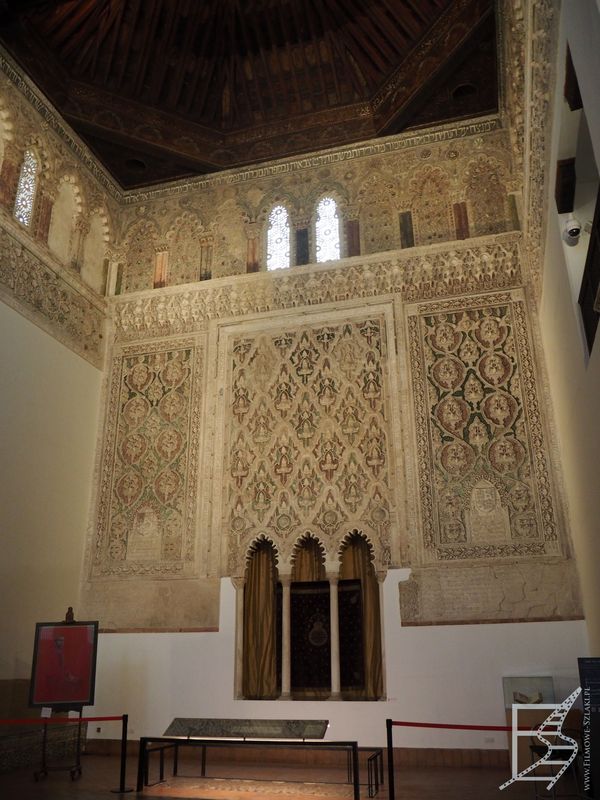 Wnętrza synagogi