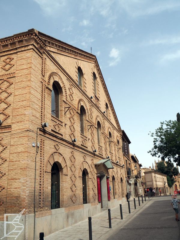W Toledo można zobaczyć architekturę Maurów czy dzielnicę Żydowską