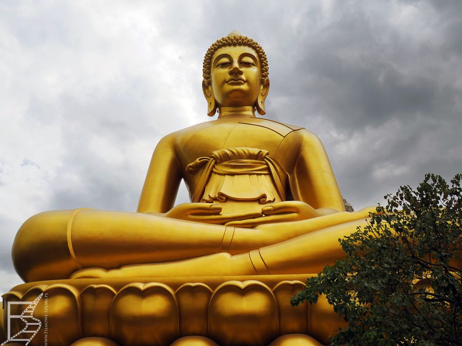 Wielki Budda przy Wat Paknam Phasi Charoen, Bangkok