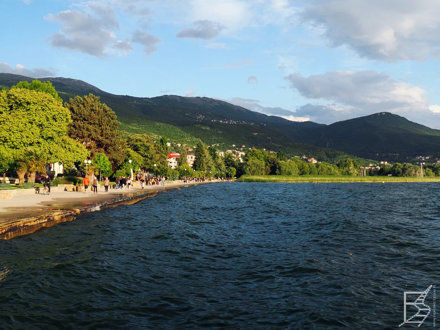 Jezioro Ochrydzkie i promenada w Ochrydzie