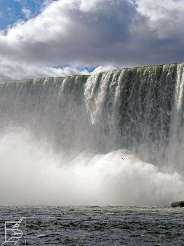 Majestatyczny Wodospad Niagara