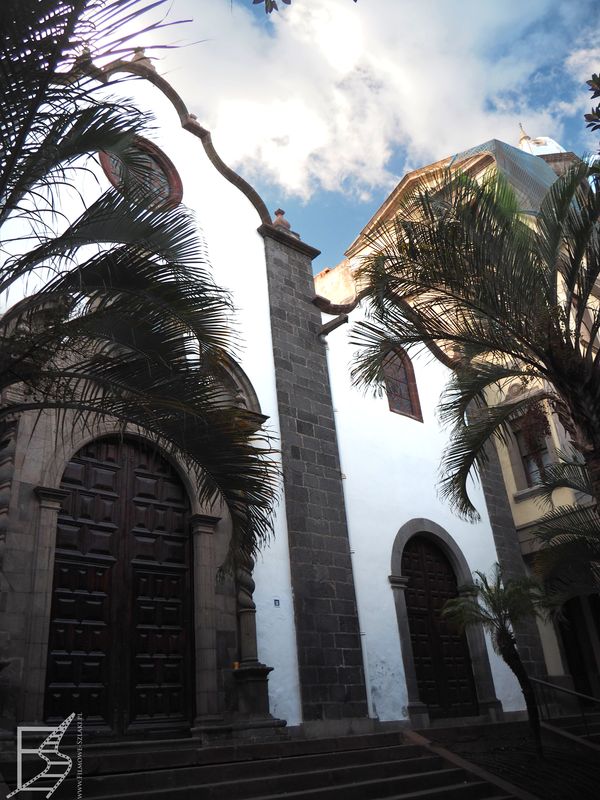 Architektura centrum Santa Cruz de Tenerife