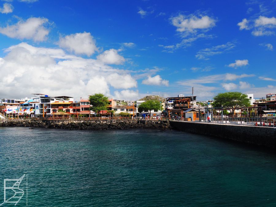 Widok na Puerto Baquerizo Moreno, wyspa San Cristóbal (Galapagos)