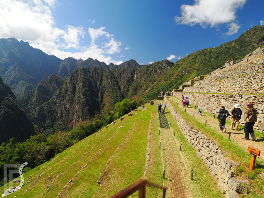 Tarasy rolnicze w Machu Picchu, obecnie tędy wiodą szlaki